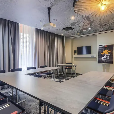 Ibis Politehnica Готель 3*