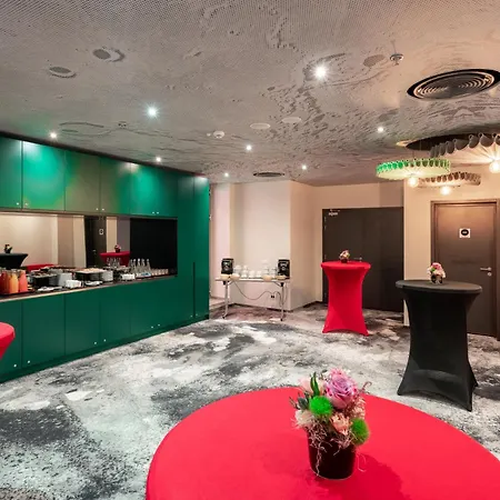 Ibis Politehnica מלון